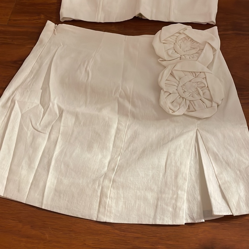 White set - Picture 3 of 10